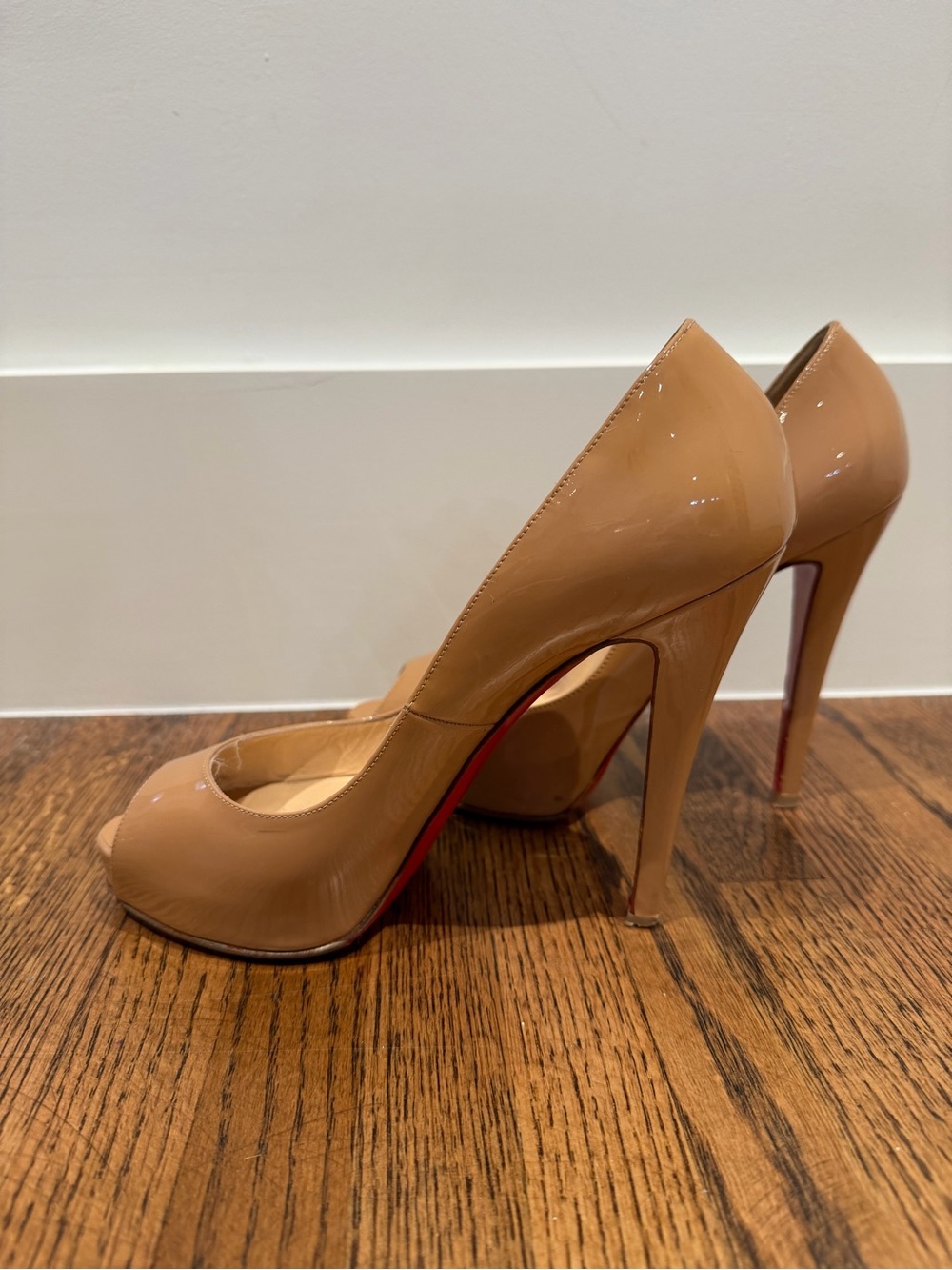 Iconic Christian Louboutin Nude Heels size 39